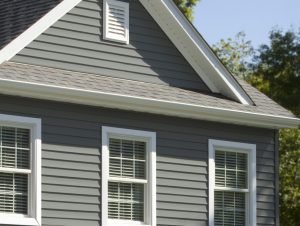 Attractive new vinyl siding